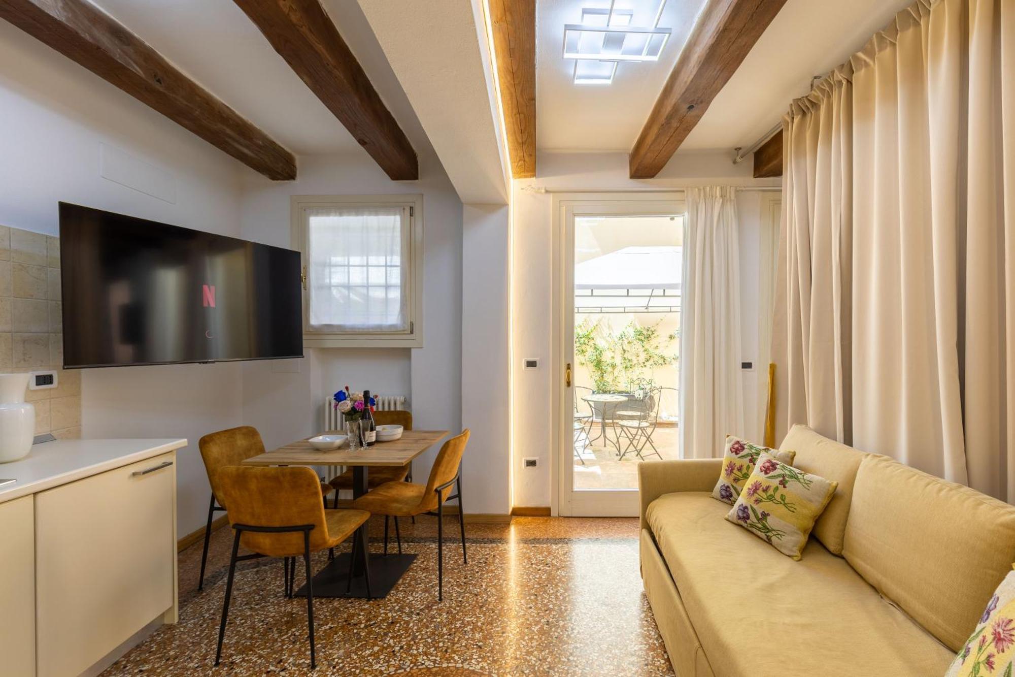 Frassinago Deluxe Suites-Bolognarooms Exterior photo