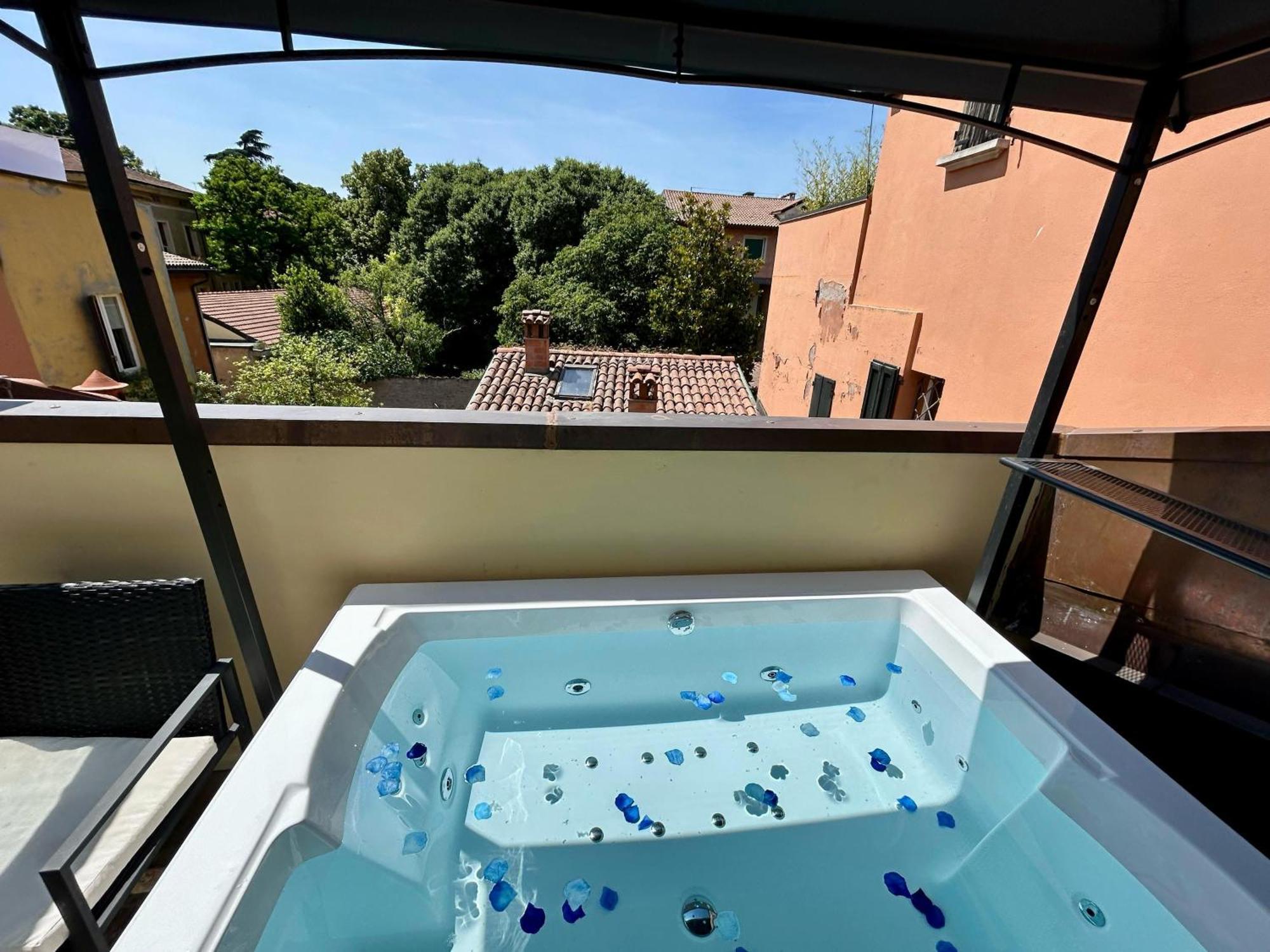 Frassinago Deluxe Suites-Bolognarooms Exterior photo